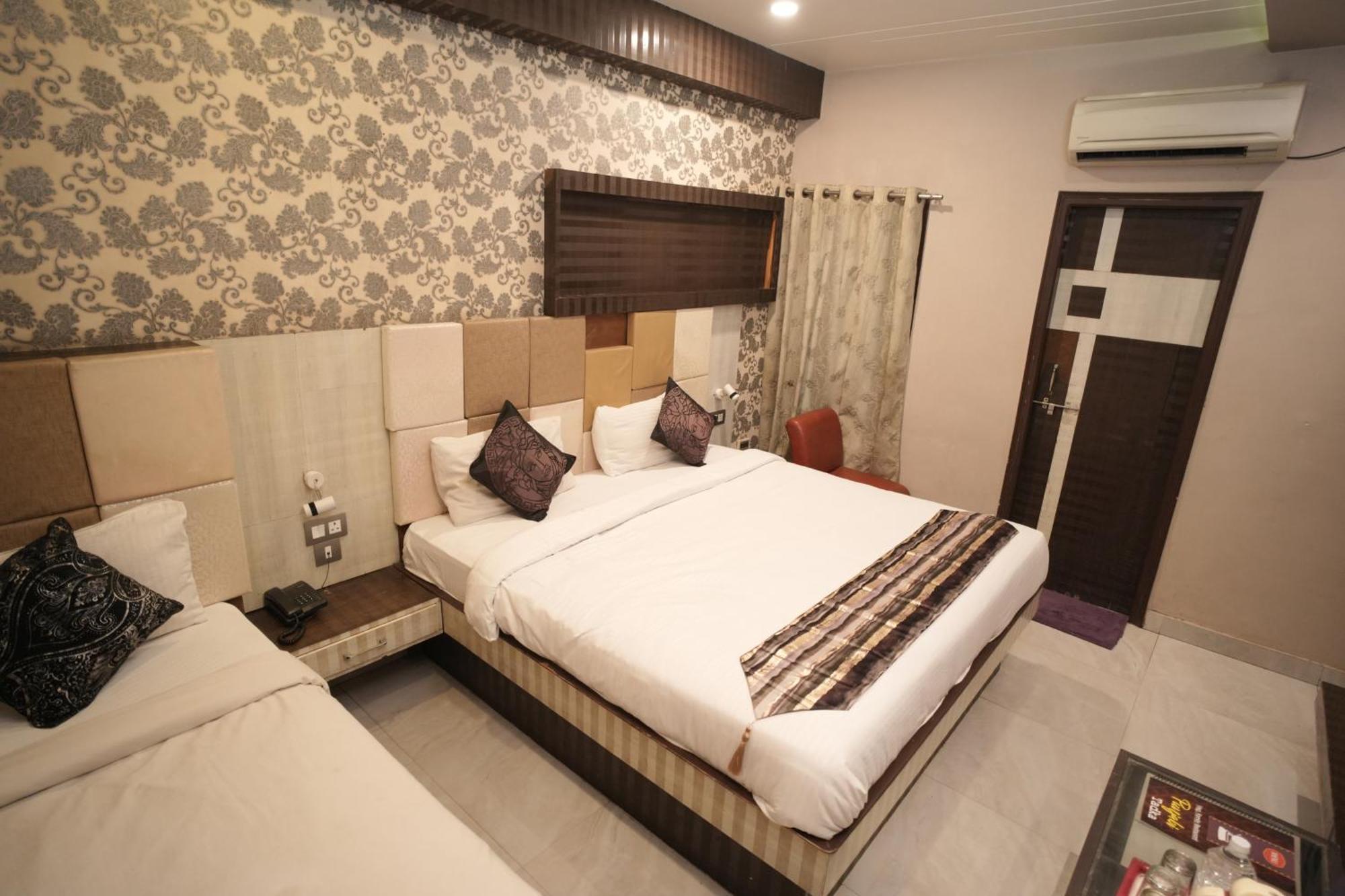 Hotel Rajkamal Near Varanasi Railway Station — Photos 3